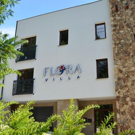 Floravilla 라젝크테플리스 외부 사진
