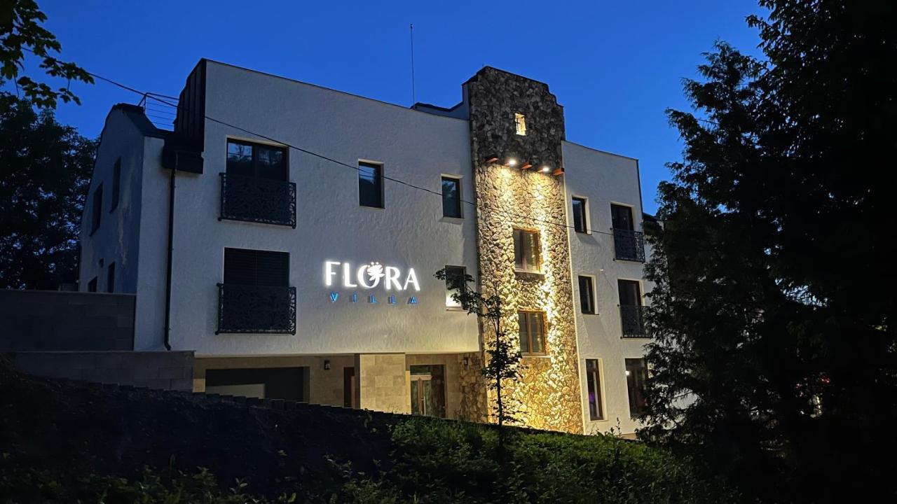 Floravilla 라젝크테플리스 외부 사진